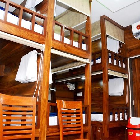 Hotel Nest N Rest - Bombay Extérieur photo