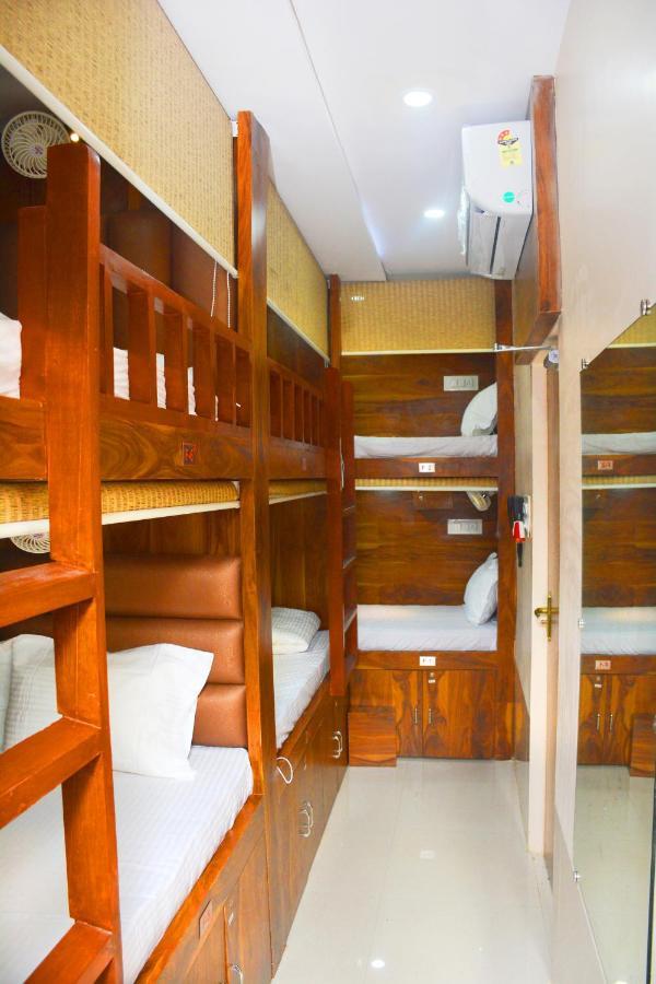 Hotel Nest N Rest - Bombay Extérieur photo