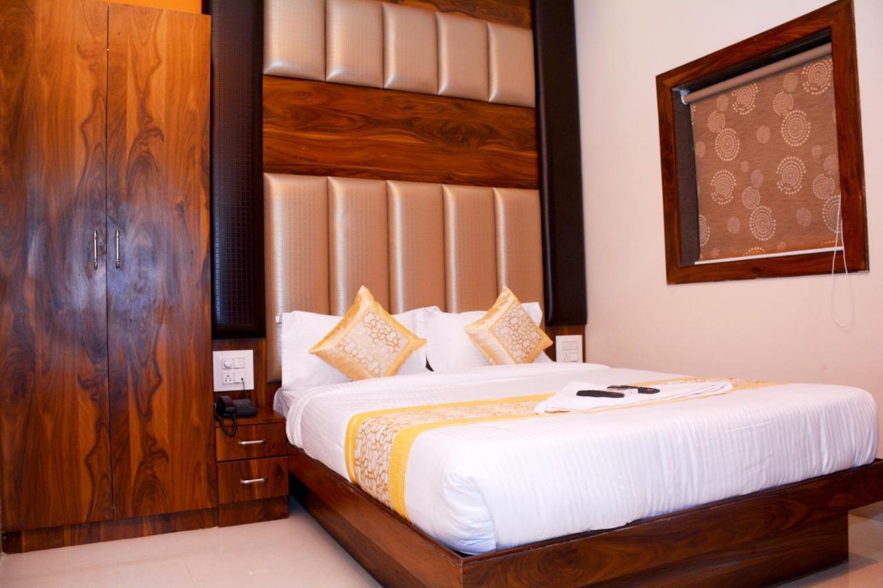 Hotel Nest N Rest - Bombay Extérieur photo